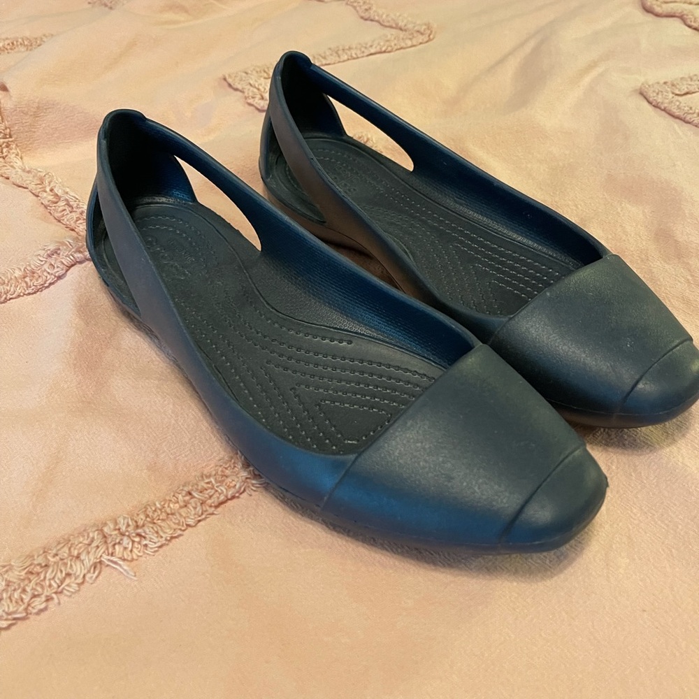 Navy croc flats
